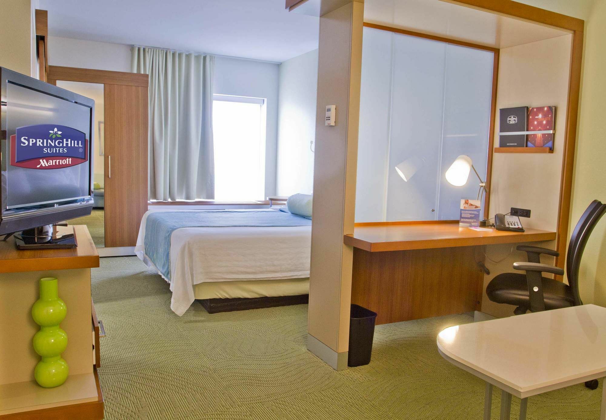 Springhill Suites By Marriott Charlotte Ballantyne Eksteriør billede